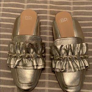 Silver leather mules 6.5